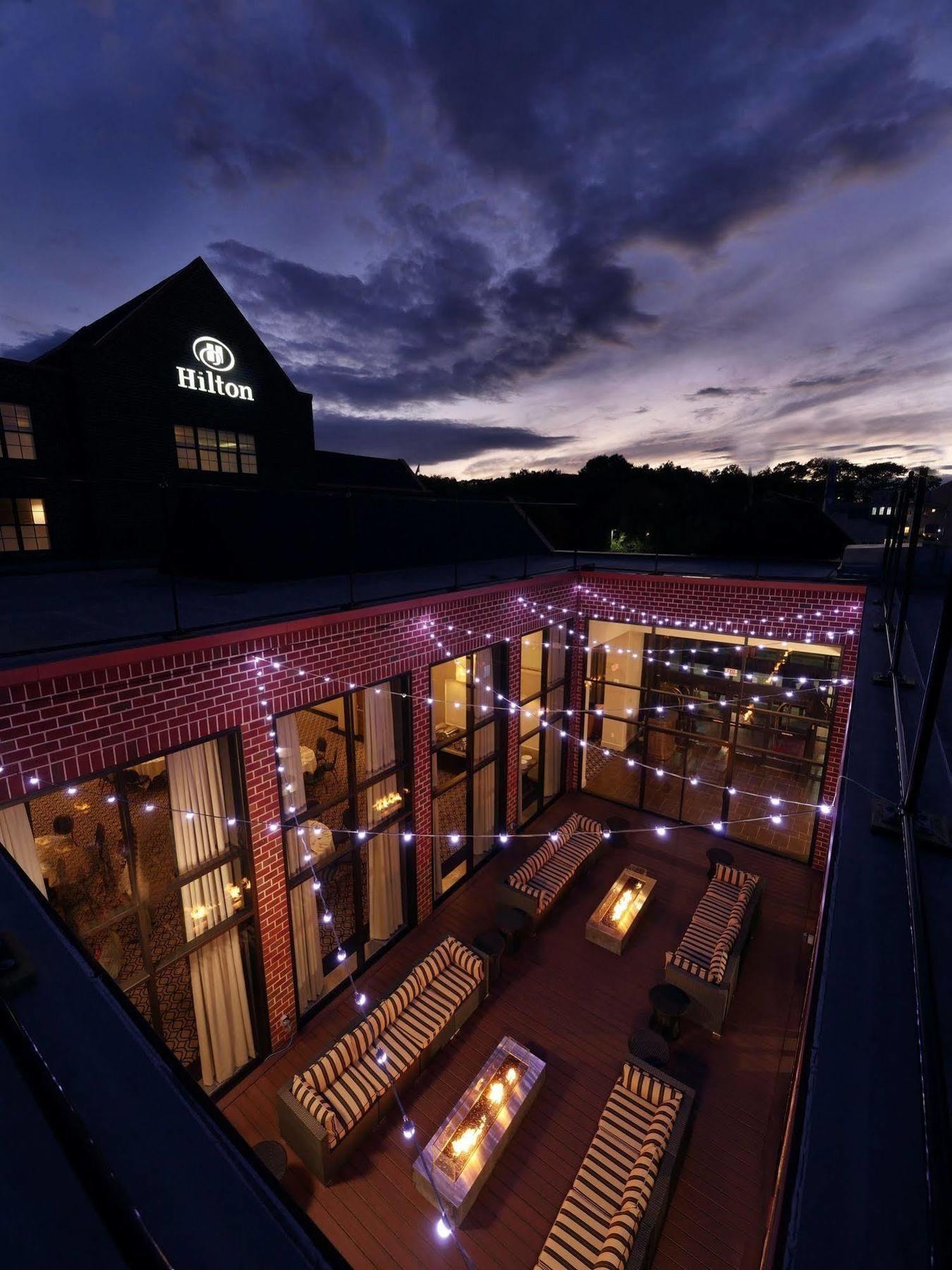 Hilton Mystic Hotell Exteriör bild